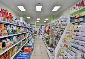 Vendo Dollar Store Hialeah  80000