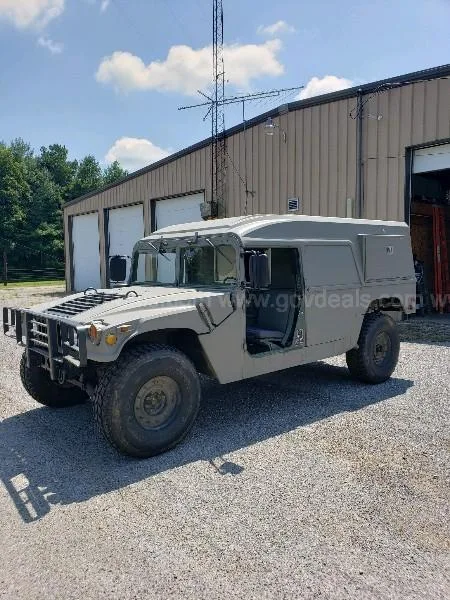 1987 Military GM Humvee with hardtop shell