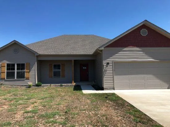 821 Alpine Pine St Bowling Green KY 42101