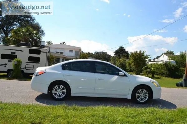2010 Nissan Altima White 48254 miles
