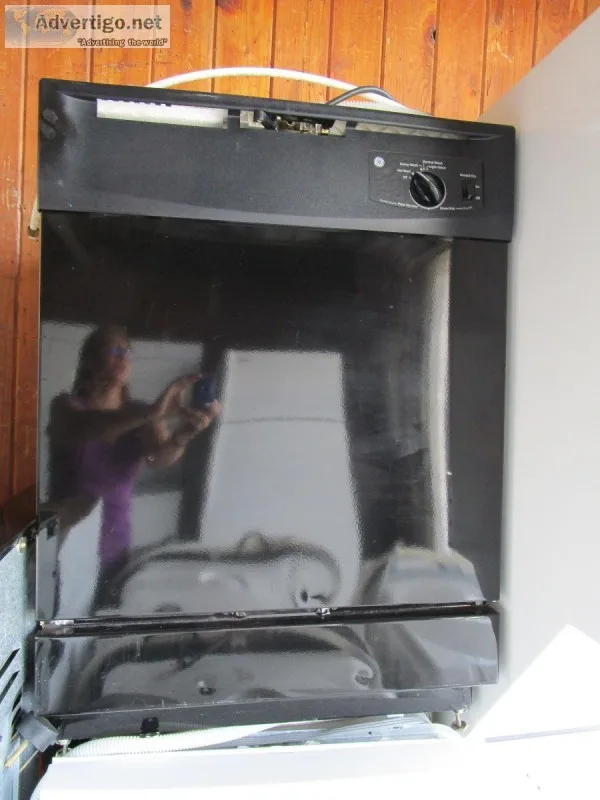 BLACK DISHWASHER