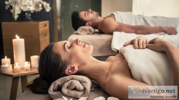 COUPLE MASSAGE JUST 100 TODAY