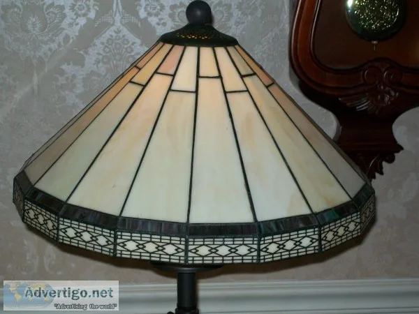 Tiffany style 20&quot lamp metal base and stem great condition a