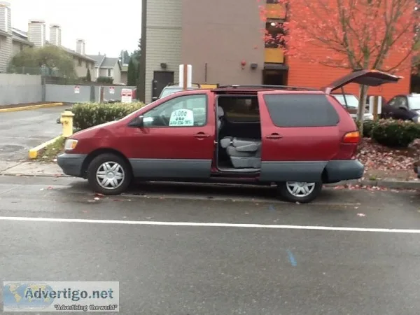 Toyota Sienna 1999 please hurry