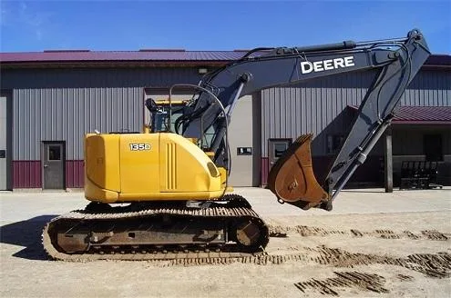 2011 DEERE 135D