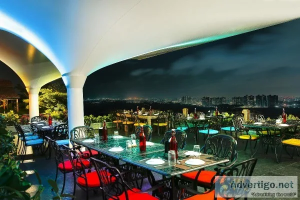 Enjoy Buffet Dinner in Pune with Your Family and Friends