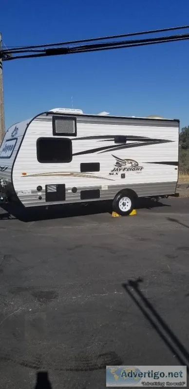 2017 JAY FLIGHT SLX 154BH LIKE NEW