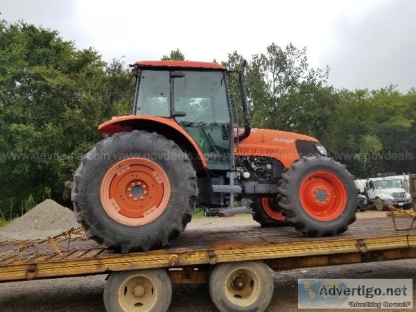 2011 Kubota M1085 Tractor