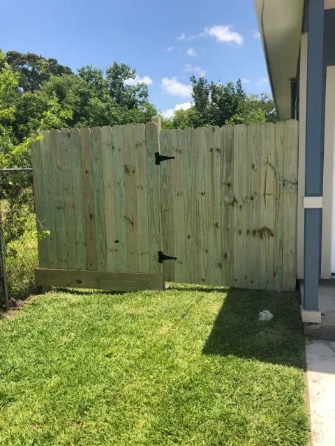 Professional Fence Installation and Repair