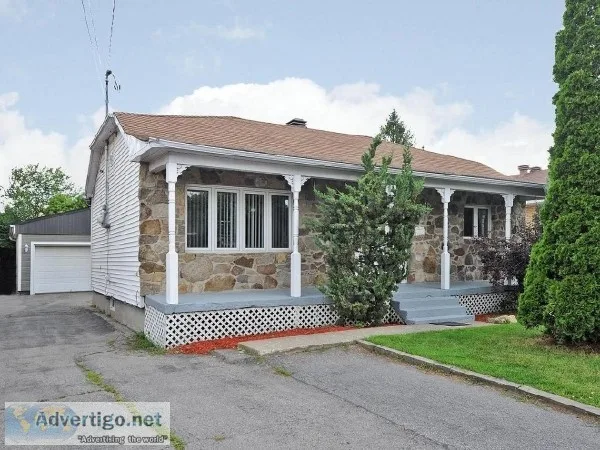 Maison avec garage d&eacutetach&eacute  &Agrave PETIT PRIX  Sala