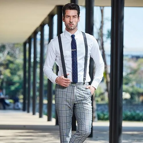 Poorly fitted shirt makes you look quite sloppy and extremely un