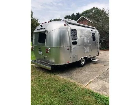 2017 Airstream FLYING CLOUD 19 BAMBI