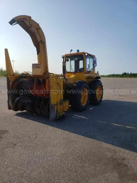 1984 Vohl Snow Blower