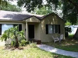 This charming 2 bed1 bath home is perfect for those who want to 
