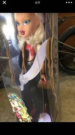 BIG BRATZ DOLLS