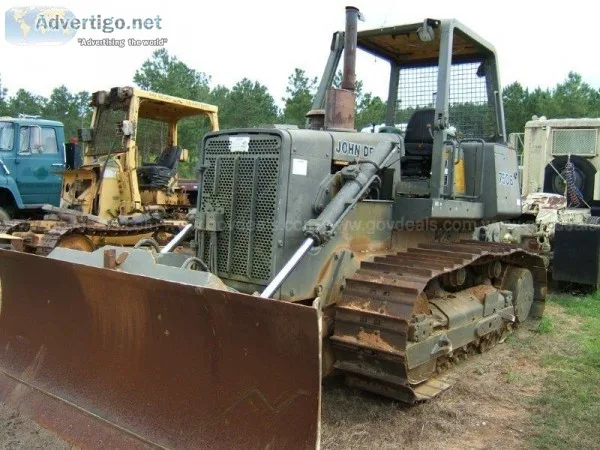 1991 John Deere Model 750B Tractor