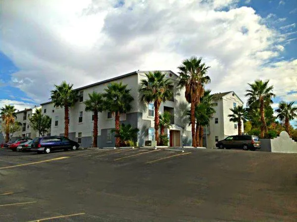 100 OFF DEPOSIT MOVE IN TODAY