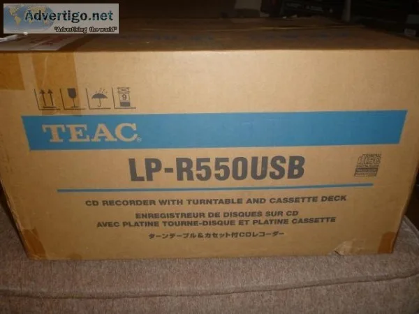 TEAC Turntable Cd recorder with Cassette deck