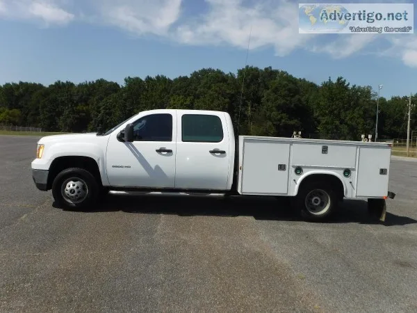 2014 GMC 3500 HD Crew Cab Durmax Diesel Dually 4x4