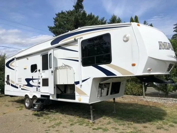 2009 Gulfstream Mako Fifthwheel For Sale