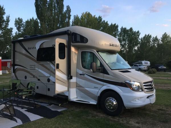 2017 Thor Siesta 24SS Class-C Motorhome For Sale