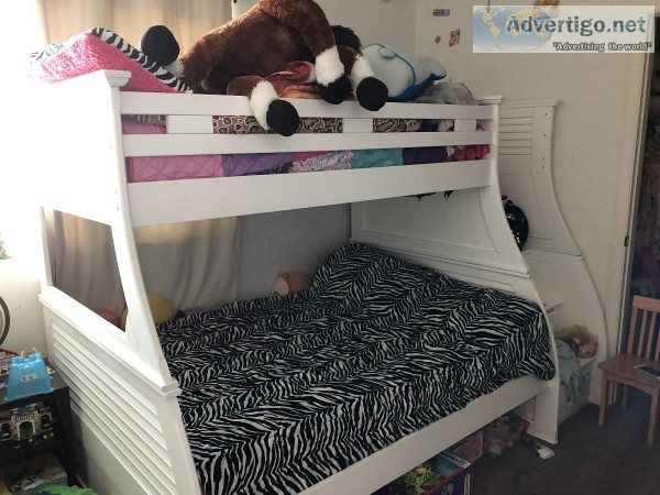 Solid Bunk Bed