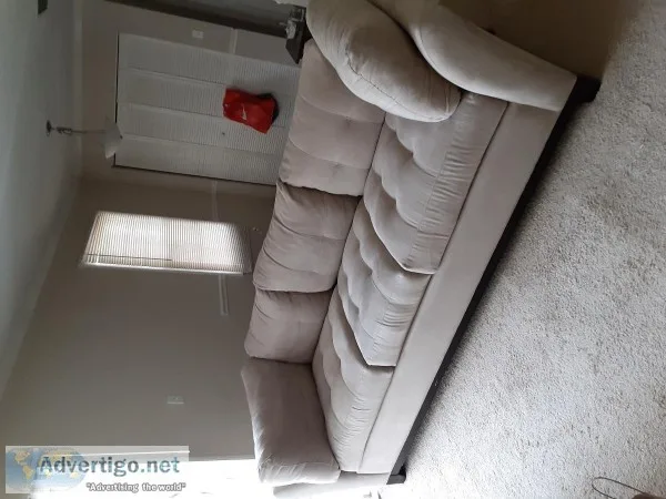 Sof&aacute microfibra y madera