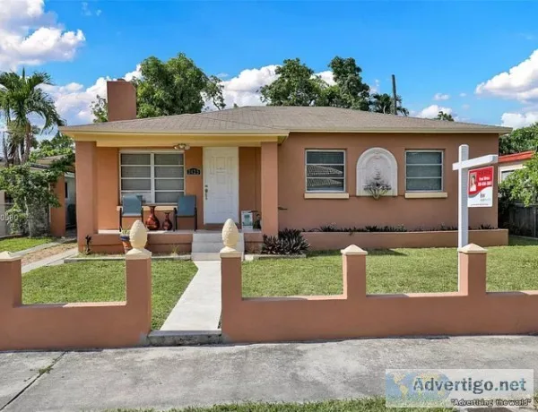 Beautiful 3 bedrooms and 2 bathSingle family homeMiami FL