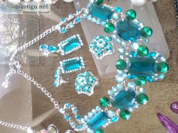 beautiful high-quality custom jewelry
