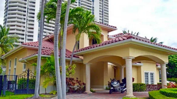 VIP Private Waterfront Mansion. Private Events