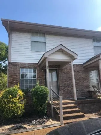 2bdr Townhouse in West Nashville