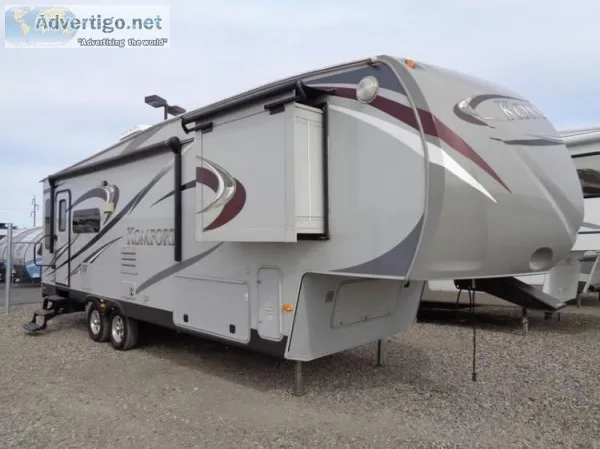 Excellent condition 2013 31 ft. Dutchmen Komfort 2620 FRL w2 sli