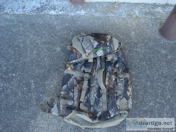 Camouflage Realtree Hardwoods Hunting Hiking Backpack