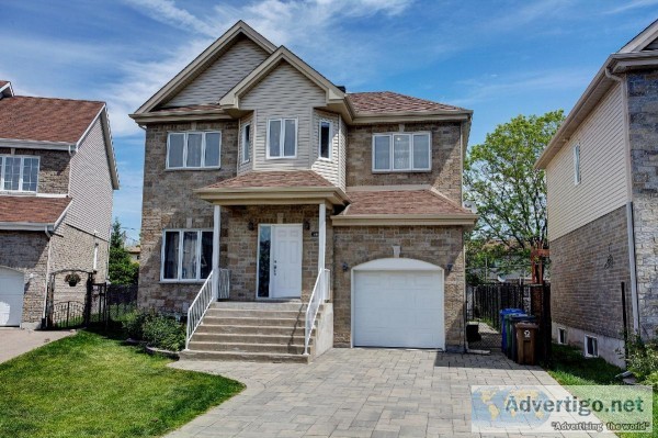 Beautiful 5 bedroom house very well maintained Close to all in B