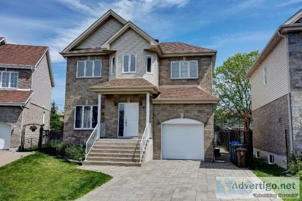 Beautiful 5 bedroom house very well maintained Close to all in B