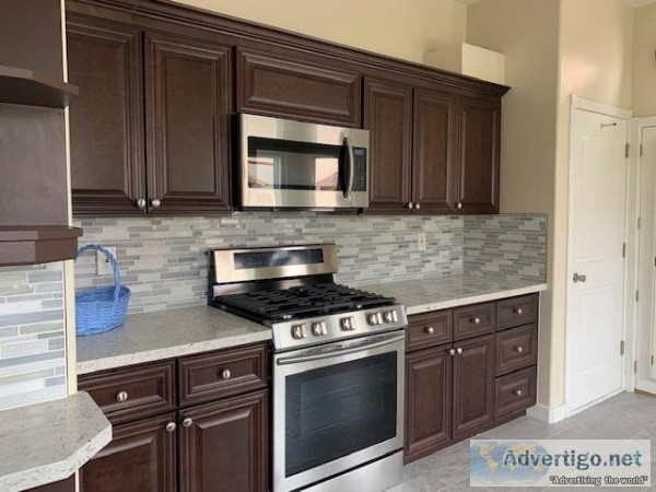 3500  3br - 2504ft2 - Belmont Shore w 2 garage and private yard 