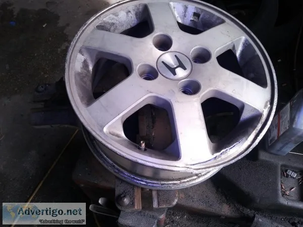 Crack and bent wheel repair hard to find used tires