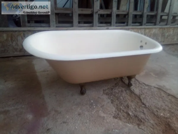 Antique-Cast-Iron Clawfoot Bathtub Refurbished.  Dated. 04-23-19