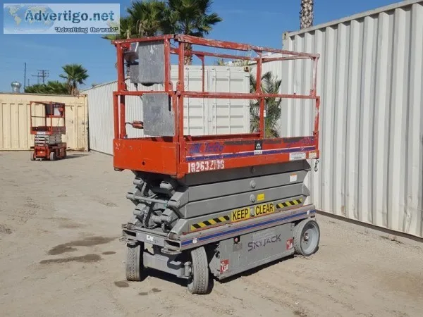 2003 SKYJACK SJIII 3226 SCISSORLIFT 1068