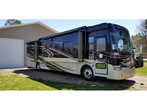2010 Tiffin Motorhomes PHAETON 40QTH