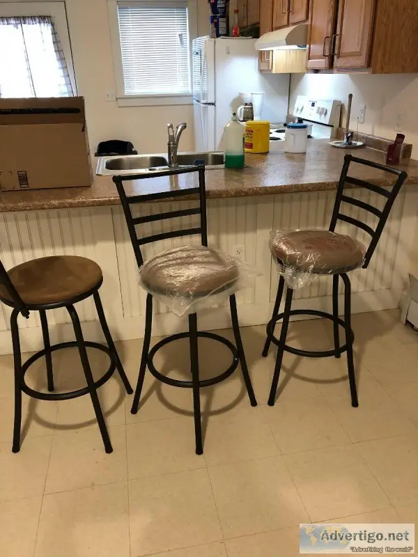 Bar stools used like new all 3 for 40