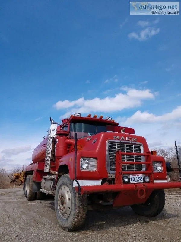 1984 Mack RS688 LST Vac Truck