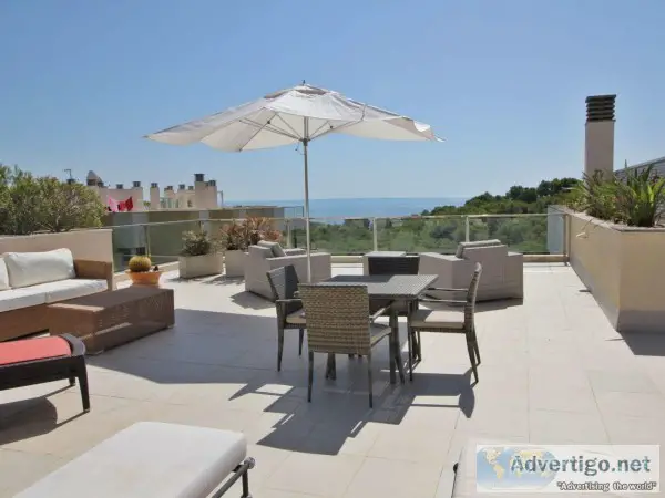 PENTHOUSE WITH PRIVATE ROOFTOP IN SOL DE MALLORCA 795000&euro