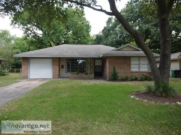 LOCATION LOCATION LOCATION Large 2BRM 1Bath home  near Galleria 