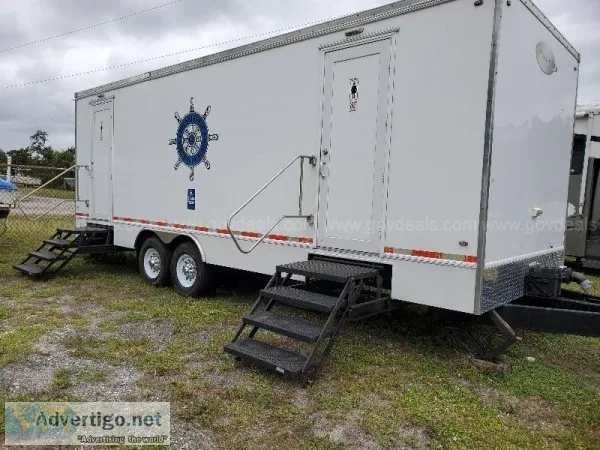 2017 Kuntry Kustom Restroom Trailer Model Everest