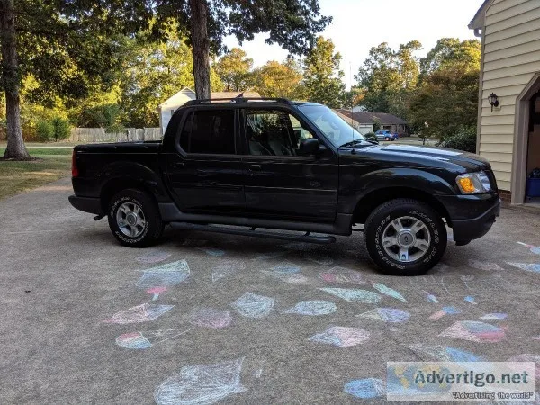 2004 Ford Exployer Sporttac
