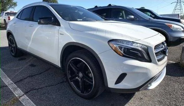 2015 Mercedes-Benz GLA