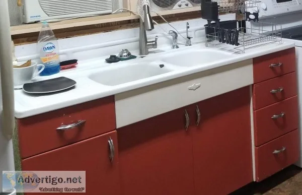 Kitchen Cabinet and Sink