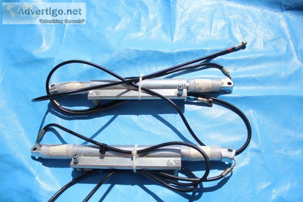 PORSCHE 911 996 CONVERTIBLE TOP CYLINDERS