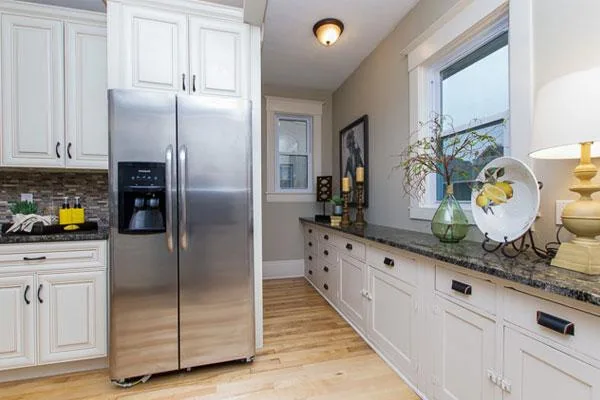 Bring Home White Kitchen Cabinets from GEC Cabinet Depot